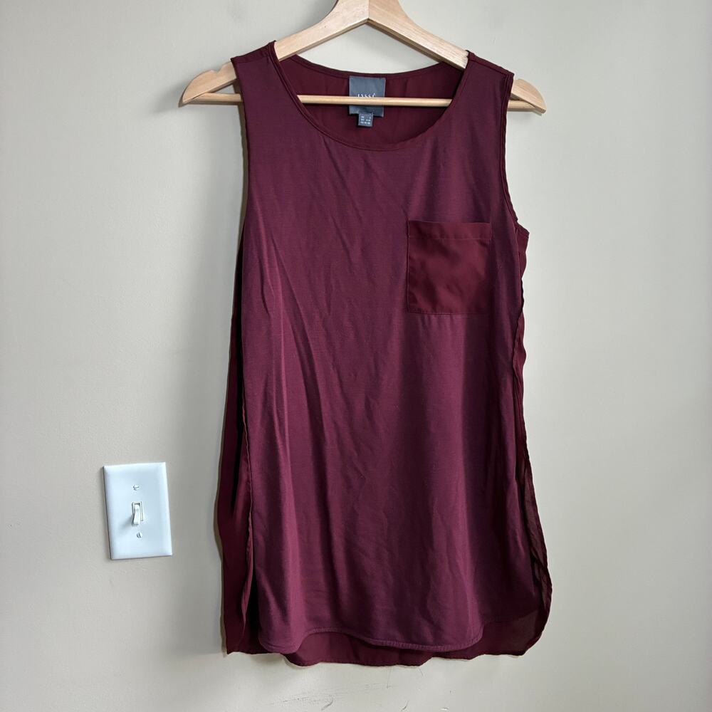 Lysse new york maroon tank top women's size S side slits summer top front pocket